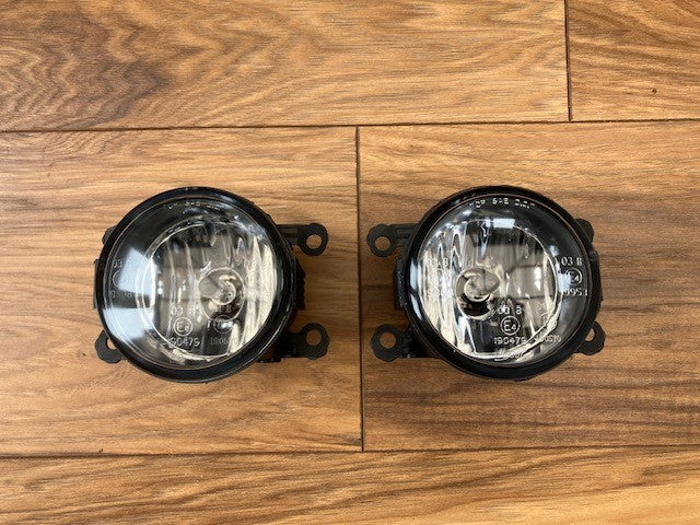 Suzuki Swift 2008-2017 Front Fog Lights New Pair Driver Passenger Side