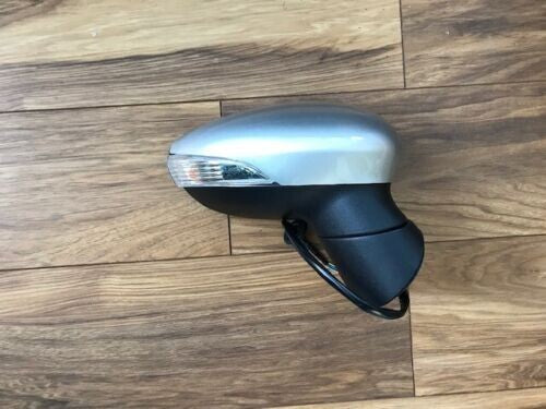 Ford Fiesta Mk7 2009-2012 Door Wing Mirror Silver New drivers Side R/H O/S
