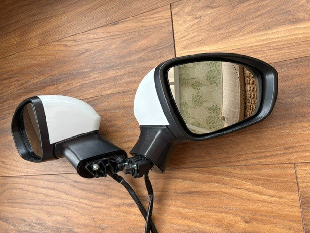 Renault ClioMk5 2020-2026 Door Mirror Electric P/Fold New White Pair L/H R/H